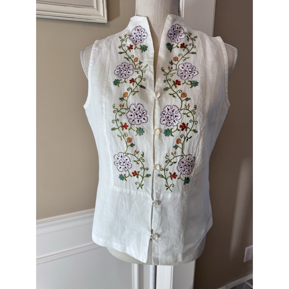 JMGoulbourn  Women's‎ Size 10 Embroidered Button Front Sleeveless Top